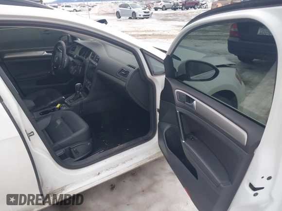 2015 Volkswagen Golf SportWagen TDI SE with VIN 3VWCA7AU0FM506614, listed as a IAAI auction lot 41552304 with 119,209 mi miles. Bid and sale history available at carsss.com. Image 5.