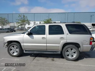 2004 Chevrolet Tahoe LS z VIN 1GNEC13T24R153092, wystawiony jako IAAI lot #42508196 z przebiegiem 175 580 mil mil oraz . Historia ofert i sprzedaży dostępna na DreamBid. Obrazek 15.