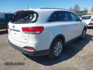 2018 Kia Sorento LX with VIN 5XYPGDA39JG415677, listed as a IAAI auction lot 42051631 with 72,734 mi miles. Bid and sale history available at carsss.com. Image 4.