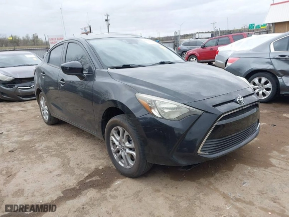 2017 Toyota Yaris iA with VIN 3MYDLBYV6HY169575, listed as a IAAI auction lot 41829105 with 70,691 mi miles. Bid and sale history available at carsss.com. Image 1.