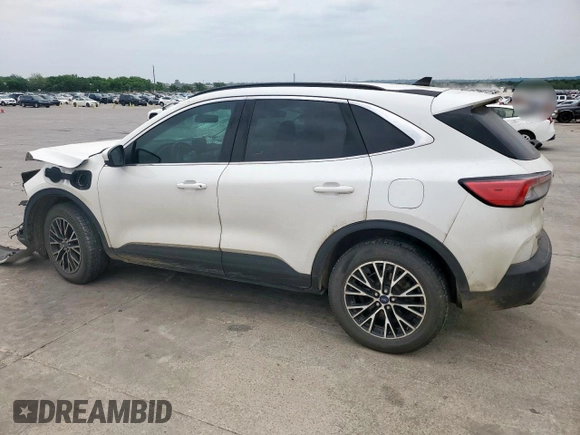 2022 Ford Escape Titanium Plug-In Hybrid с VIN 1FMCU0LZ2NUA89898, выставлен на аукционе Copart как лот 53209685 с пробегом 102 991 миль миль и Списание • Salvage title. История ставок и продаж доступна на DreamBid. Изображение 2.