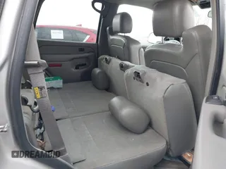 2005 Chevrolet Tahoe LS z VIN 1GNEK13T05J197479, wystawiony jako IAAI lot #41693575 z przebiegiem 124 537 mil mil oraz . Historia ofert i sprzedaży dostępna na DreamBid. Obrazek 8.