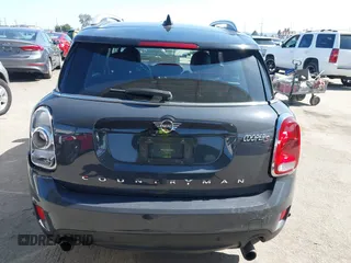 2019 MINI Countryman Cooper S with VIN WMZYT3C51K3E95266, listed as a IAAI auction lot 42531352 with 67,987 mi miles and . Bid and sale history available at DreamBid. Image 15.