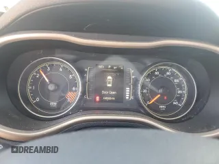 2015 Jeep Cherokee Sport z VIN 1C4PJLAB7FW531697, wystawiony jako Copart lot #49460415 z przebiegiem 145 023 mil mil oraz Czysty tytuł • Clean title. Historia ofert i sprzedaży dostępna na DreamBid. Obrazek 9.