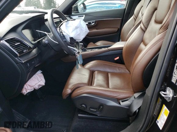 2021 Volvo XC90 Inscription with VIN YV4A22PL2M1700447, listed as a Copart auction lot 48735695 with 57,070 mi miles and Salvage Title. Bid and sale history available at DreamBid. Image 7.