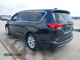 2018 Chrysler Pacifica Touring Plus z VIN 2C4RC1FG2JR129163, wystawiony jako IAAI lot #42105964 z przebiegiem 72 627 mil mil oraz . Historia ofert i sprzedaży dostępna na DreamBid. Obrazek 3.