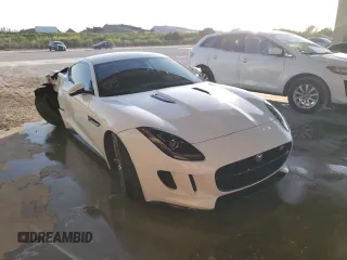 2015 Jaguar F-Type R z VIN SAJWA6DAXFMK11254, wystawiony jako Copart lot #70306061 z przebiegiem 26 837 mil mil oraz Szkody całkowita. Historia ofert i sprzedaży dostępna na DreamBid. Obrazek 1.