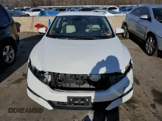 2021 Honda Clarity Plug-In Hybrid with VIN JHMZC5F10MC001566, listed as a Copart auction lot 81490693 with 43,335 mi miles and Non Repairable. Bid and sale history available at carsss.com. Image 5.