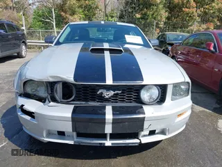 2007 Ford Mustang GT Deluxe with VIN 1ZVFT82HX75266798, listed as a IAAI auction lot 41889513 with 221,902 mi miles. Bid and sale history available at carsss.com. Image 12.