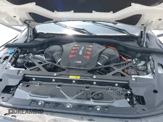 2024 BMW XM z VIN 5YM23CS0XR9U57042, wystawiony jako IAAI lot #42438088 z przebiegiem 2 888 mil mil oraz . Historia ofert i sprzedaży dostępna na DreamBid. Obrazek 10.