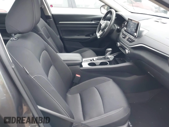 2022 Nissan Altima SV with VIN 1N4BL4DW6NN342672, listed as a IAAI auction lot 41297807 with 25,577 mi miles and . Bid and sale history available at DreamBid. Image 5.