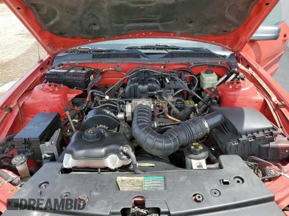 2005 Ford Mustang Deluxe z VIN 1ZVFT80N955154676, wystawiony jako Copart lot #61267825 z przebiegiem 191 439 mil mil oraz Czysty tytuł • Clean title. Historia ofert i sprzedaży dostępna na DreamBid. Obrazek 11.