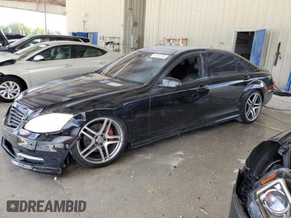 2013 Mercedes-Benz S 550 with VIN WDDNG7DB3DA537070, listed as a Copart auction lot 54398295 with 61,577 mi miles and Salvage Title. Bid and sale history available at carsss.com. Image 1.