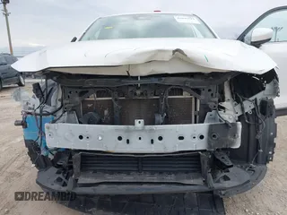 2018 Mazda CX-5 Touring z VIN JM3KFBCM6J0323107, wystawiony jako IAAI lot #41895519 z przebiegiem 86 124 mil mil oraz . Historia ofert i sprzedaży dostępna na DreamBid. Obrazek 18.