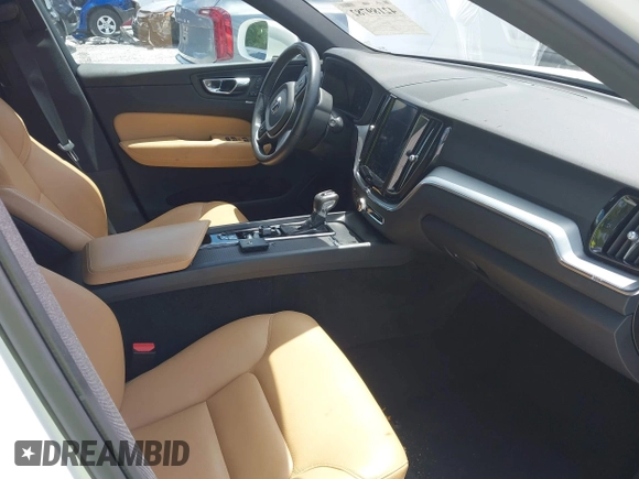 2020 Volvo XC60 Momentum с VIN YV4102RK6L1582721, выставлен на аукционе IAAI как лот 42189782 с пробегом 120 704 миль миль и . История ставок и продаж доступна на DreamBid. Изображение 5.
