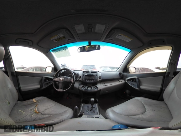 2010 Toyota RAV4 Limited z VIN 2T3YK4DV8AW006569, wystawiony jako IAAI lot #42657476 z przebiegiem 187 579 mil mil oraz . Historia ofert i sprzedaży dostępna na DreamBid. Obrazek 18.