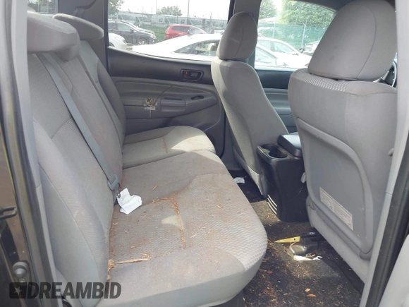 2013 Toyota Tacoma with VIN 3TMLU4EN5DM107500, listed as a IAAI auction lot 42733914 with Not provided miles and . Bid and sale history available at DreamBid. Image 8.