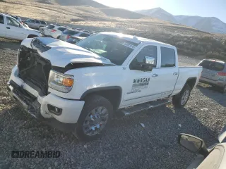 2019 GMC Sierra 2500HD Denali with VIN 1GT12SEY4KF188742, listed as a Copart auction lot 89381815 with 160,727 mi miles and Salvage Title. Bid and sale history available at carsss.com. Image 1.