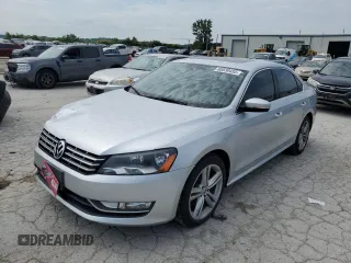 2014 Volkswagen Passat SEL Premium z VIN 1VWCN7A3XEC004964, wystawiony jako Copart lot #60030435 z przebiegiem 145 958 mil mil oraz Czysty tytuł • Clean title. Historia ofert i sprzedaży dostępna na DreamBid. Obrazek 1.
