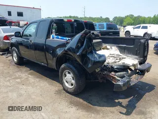 2005 Chevrolet Colorado LS Z71 z VIN 1GCDT196158100185, wystawiony jako IAAI lot #42413707 z przebiegiem 224 330 mil mil oraz . Historia ofert i sprzedaży dostępna na DreamBid. Obrazek 3.