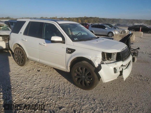 2015 Land Rover LR2 с VIN SALFP2BG2FH425427, выставлен на аукционе Copart как лот 77018534 с пробегом 132 602 миль миль и Списание • Salvage title. История ставок и продаж доступна на DreamBid. Изображение 4.