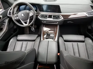 2021 BMW X5 xDrive40i with VIN 5UXCR6C0XM9F92513, listed as a Copart auction lot 42913123 with 18,378 mi miles. Bid and sale history available at carsss.com. Image 8.