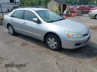 2007 Honda Accord LX z VIN 1HGCM564X7A169294, wystawiony jako IAAI lot #42457941 z przebiegiem 256 692 mil mil oraz . Historia ofert i sprzedaży dostępna na DreamBid. Obrazek 1.