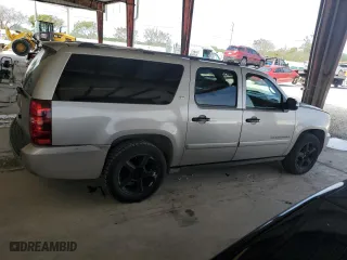 2007 Chevrolet Suburban LTZ with VIN 3GNFC16Y47G267093, listed as a Copart auction lot 77914934 with 188,405 mi miles and Salvage Title. Bid and sale history available at carsss.com. Image 3.