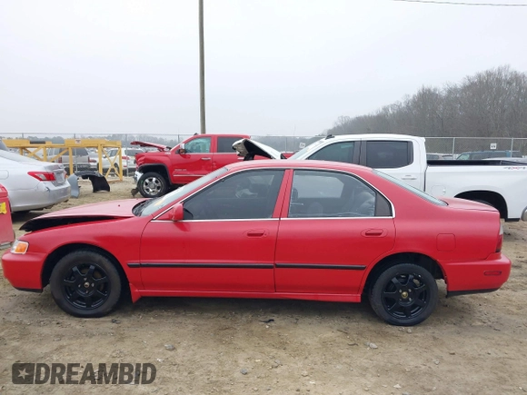 1997 Honda Accord LX with VIN 1HGCD5637VA145622, listed as a IAAI auction lot 41190021 with 326,395 mi miles and . Bid and sale history available at carsss.com. Image 14.