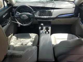 2019 Cadillac XT4 FWD Luxury z VIN 1GYAZAR44KF155215, wystawiony jako Copart lot #52931315 z przebiegiem 78 502 mil mil oraz Szkoda całkowita • Salvage title. Historia ofert i sprzedaży dostępna na DreamBid. Obrazek 8.