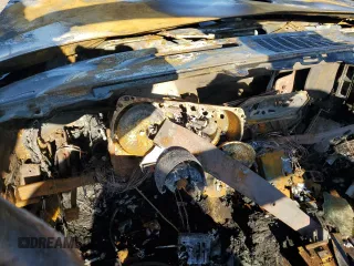1979 Pontiac Firebird z VIN 2XB87K9L170230, wystawiony jako Copart lot #78530924 z przebiegiem Nie podano mil oraz Szkody całkowita. Historia ofert i sprzedaży dostępna na DreamBid. Obrazek 9.