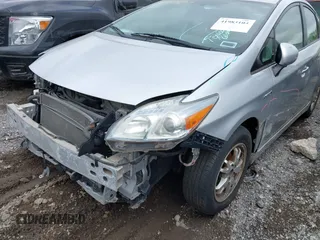 2011 Toyota Prius I with VIN JTDKN3DU9B0268301, listed as a IAAI auction lot 41983104 with 172,883 mi miles. Bid and sale history available at carsss.com. Image 6.