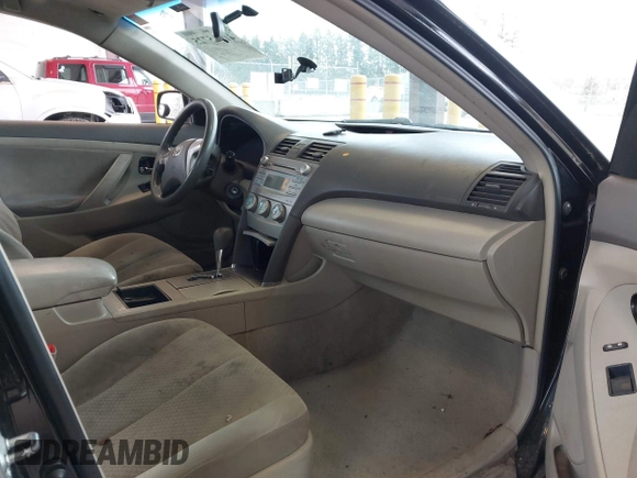 2007 Toyota Camry CE with VIN 4T1BE46KX7U081730, listed as a IAAI auction lot 41765725 with 231,354 mi miles. Bid and sale history available at carsss.com. Image 5.