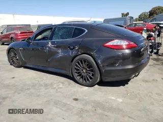 2012 Porsche Panamera S z VIN WP0AB2A70CL060210, wystawiony jako Copart lot #75267644 z przebiegiem 99 227 mil mil oraz Szkoda całkowita • Salvage title. Historia ofert i sprzedaży dostępna na DreamBid. Obrazek 2.