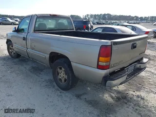 2000 Chevrolet Silverado 1500 with VIN 1GCEC14V8YE329195, listed as a IAAI auction lot 41684278 with 450,167 mi miles. Bid and sale history available at carsss.com. Image 3.