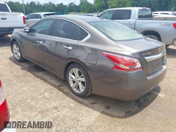 2013 Nissan Altima SL with VIN 1N4AL3AP5DC107080, listed as a IAAI auction lot 42583791 with 295,405 mi miles and . Bid and sale history available at DreamBid. Image 3.