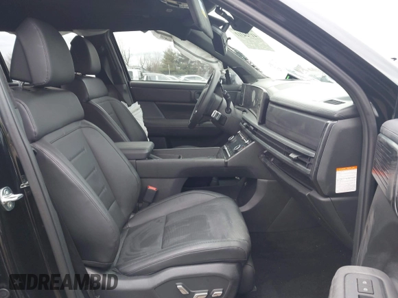 2024 Hyundai Santa Fe Hybrid Calligraphy with VIN 5NMP5DG12RH000262, listed as a IAAI auction lot 41724311 with 11,662 mi miles. Bid and sale history available at carsss.com. Image 5.