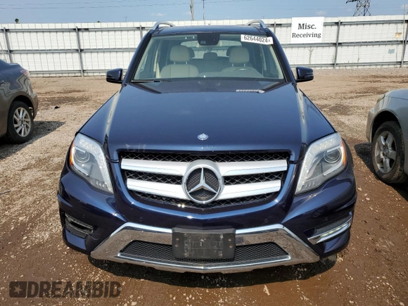2015 Mercedes-Benz GLK 350 with VIN WDCGG8JB0FG409408, listed as a Copart auction lot 62644024 with 85,127 mi miles and Salvage Title. Bid and sale history available at DreamBid. Image 5.