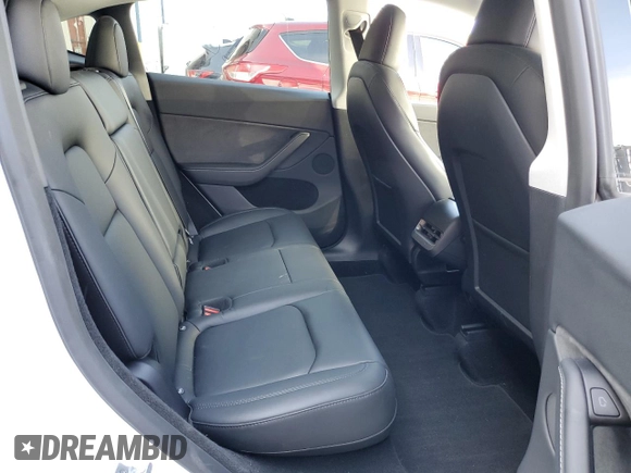 2024 Tesla Model Y Long Range with VIN 7SAYGDEEXRA288960, listed as a Copart auction lot 60801525 with 18,942 mi miles and Salvage title. Bid and sale history available at DreamBid. Image 11.