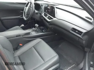 2024 Lexus UX 250h Premium with VIN JTHP9JBH8R2079284, listed as a IAAI auction lot 41661905 with 13,478 mi miles and . Bid and sale history available at DreamBid. Image 5.