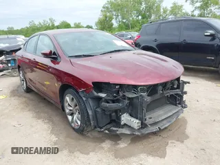 2015 Chrysler 200 S z VIN 1C3CCCBB2FN566360, wystawiony jako IAAI lot #42381146 z przebiegiem 99 767 mil mil oraz . Historia ofert i sprzedaży dostępna na DreamBid. Obrazek 1.