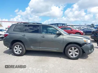 2008 Toyota Highlander with VIN JTEES41AX82060958, listed as a IAAI auction lot 42266787 with 210,652 mi miles and . Bid and sale history available at DreamBid. Image 13.