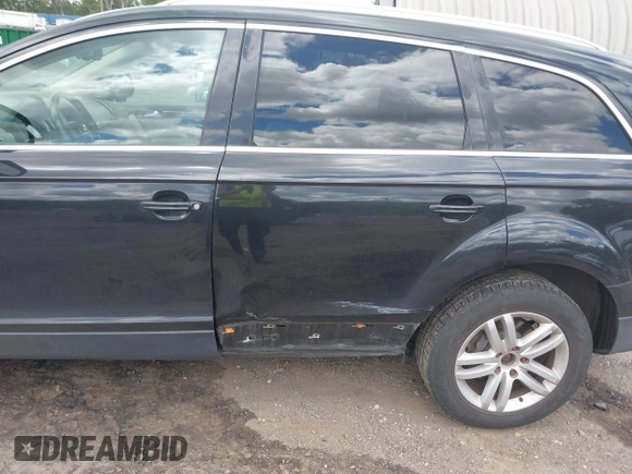 2009 Audi Q7 with VIN WA1AY74L19D016945, listed as a IAAI auction lot 39480989 with 149,769 mi miles and . Bid and sale history available at DreamBid. Image 6.