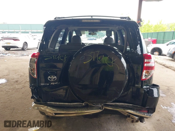 2010 Toyota RAV4 Limited z VIN JTMDF4DV3AD038717, wystawiony jako IAAI lot #42246230 z przebiegiem 140 854 mil mil oraz . Historia ofert i sprzedaży dostępna na DreamBid. Obrazek 16.
