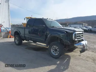1999 Ford Super Duty F-250 XL with VIN 1FTNX21F7XEB30659, listed as a IAAI auction lot 41776258 with 278,702 mi miles. Bid and sale history available at carsss.com. Image 1.