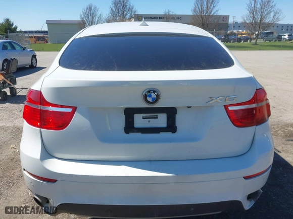 2011 BMW X6 35i with VIN 5UXFG2C58BLX07890, listed as a IAAI auction lot 42067800 with 144,367 mi miles. Bid and sale history available at carsss.com. Image 16.
