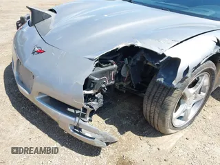 1999 Chevrolet Corvette z VIN 1G1YY32G3X5113891, wystawiony jako IAAI lot #42195222 z przebiegiem 71 797 mil mil oraz . Historia ofert i sprzedaży dostępna na DreamBid. Obrazek 6.