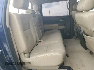 2010 Toyota Tundra Limited z VIN 5TFHW5F18AX118899, wystawiony jako Copart lot #48936575 z przebiegiem Nie podano mil oraz Szkoda całkowita • Salvage title. Historia ofert i sprzedaży dostępna na DreamBid. Obrazek 10.