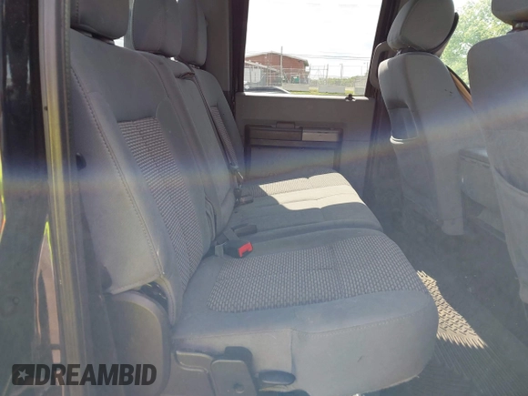 2016 Ford F-250 Lariat z VIN 1FT7W2B60GEB90776, wystawiony jako IAAI lot #42238682 z przebiegiem 234 089 mil mil oraz . Historia ofert i sprzedaży dostępna na DreamBid. Obrazek 8.