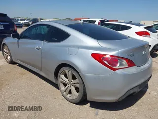 2012 Hyundai Genesis Coupe Premium z VIN KMHHT6KD1CU077921, wystawiony jako IAAI lot #42088927 z przebiegiem 188 023 mil mil oraz . Historia ofert i sprzedaży dostępna na DreamBid. Obrazek 3.